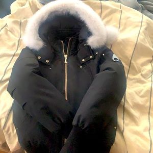 😍SOLD SOLD😍 RARE WHITE FUR Brand new got as gift to small for me ☹️